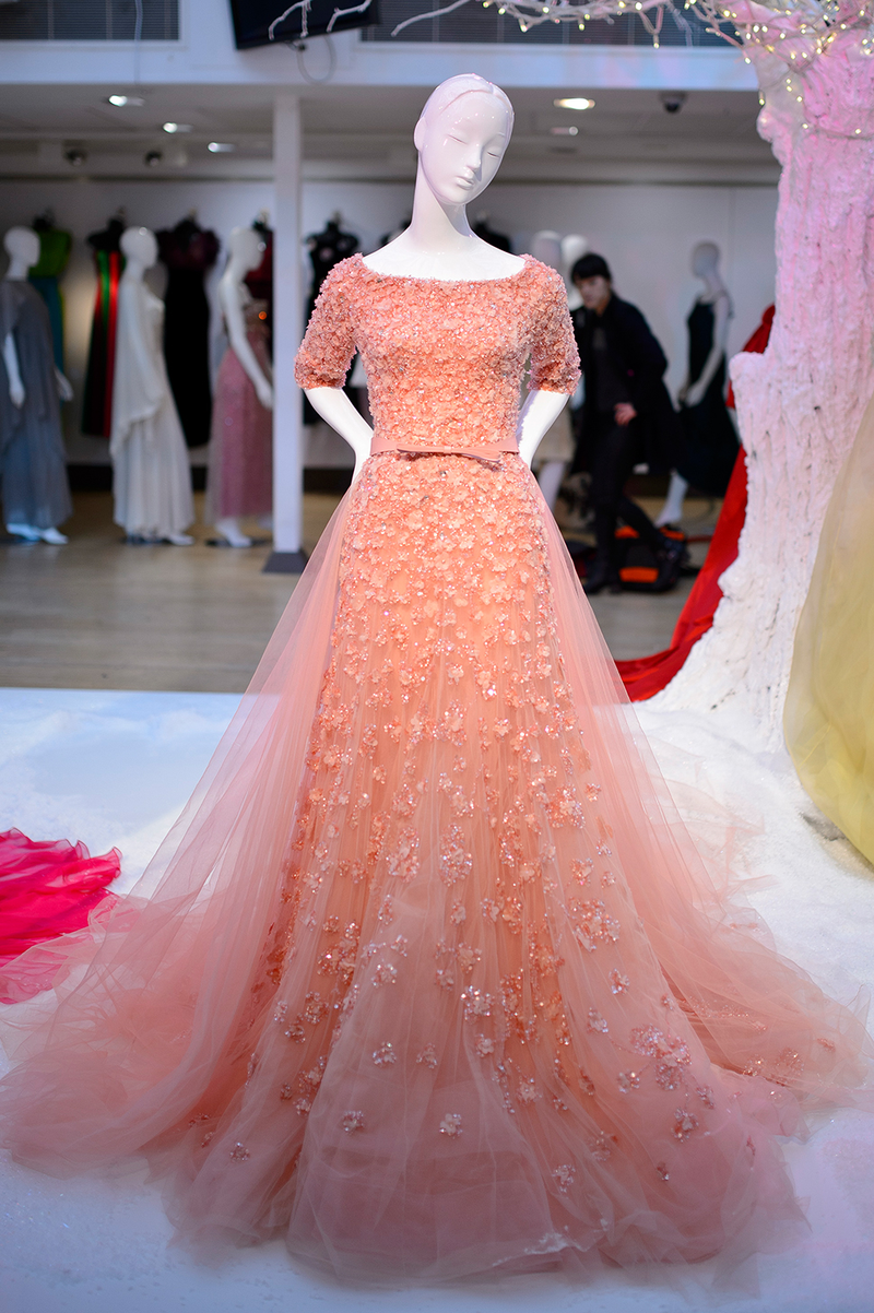 Illustration for article titled Gaze Upon Gorgeous Couture Gowns Inspired by Disney Princesses